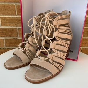 VINCE CAMUTO Strapy Nude Chunky Heel